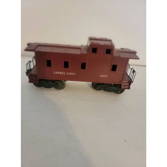 Vintage Lionel Lines 6017 ATSF Caboose Postwar 0 Gauge C779 Train Car Untested - Picture 1 of 4